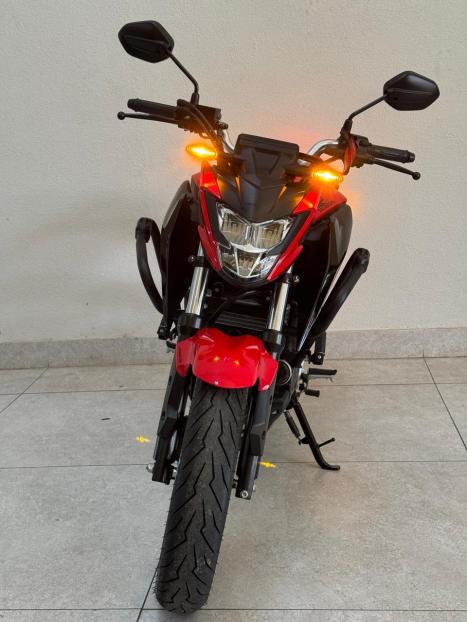 HONDA CB 300 F Twister FLEX ABS, Foto 4