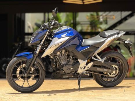 HONDA CB 300 F Twister FLEX ABS, Foto 11