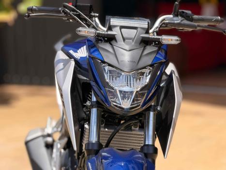 HONDA CB 300 F Twister FLEX ABS, Foto 3