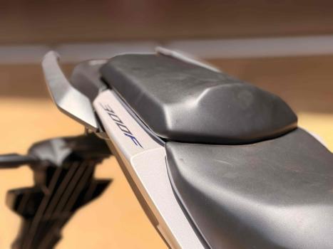 HONDA CB 300 F Twister FLEX ABS, Foto 4