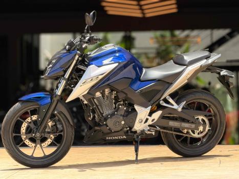 HONDA CB 300 F Twister FLEX ABS, Foto 7