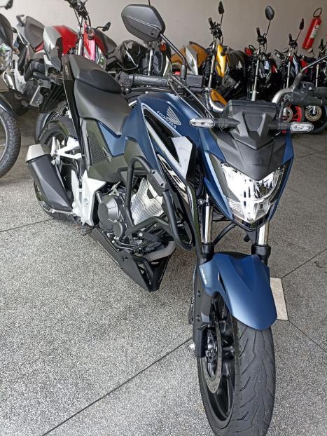 HONDA CB 300 F Twister FLEX ABS, Foto 3