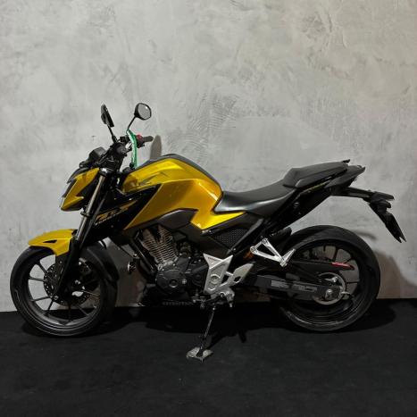HONDA CB 300 F Twister FLEX ABS, Foto 10
