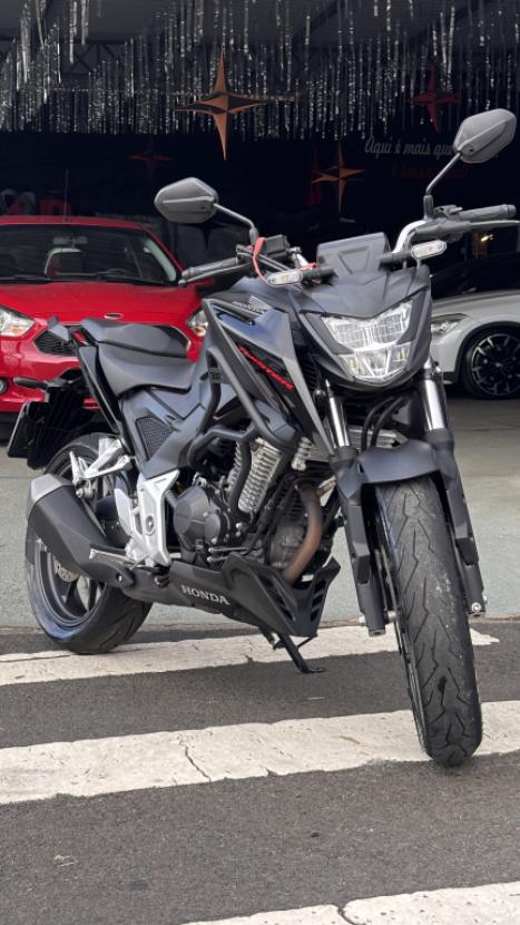 HONDA CB 300 F Twister FLEX CBS, Foto 1