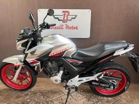 HONDA CB 300 F Twister FLEX CBS, Foto 2