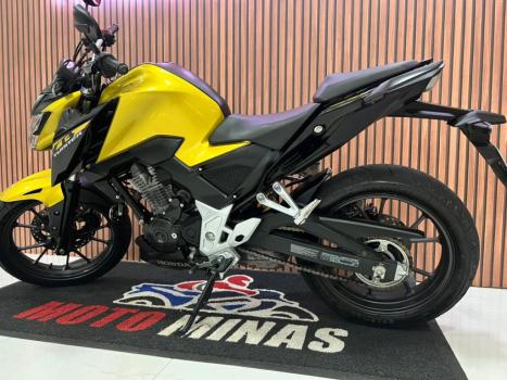 HONDA CB 300 F Twister FLEX ABS, Foto 6