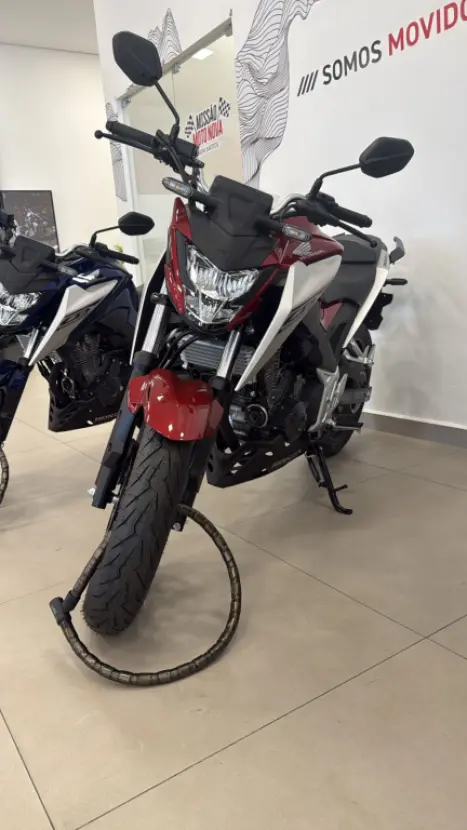 HONDA CB 300 F Twister FLEX ABS, Foto 2