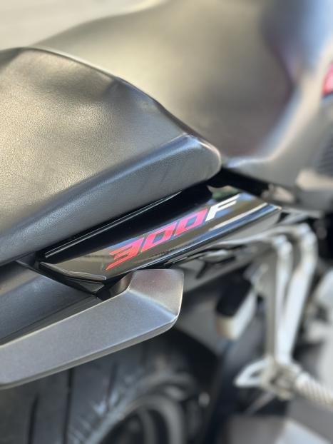 HONDA CB 300 F Twister FLEX CBS, Foto 4