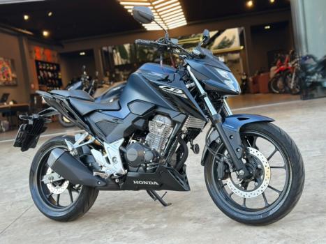 HONDA CB 300 F Twister FLEX ABS, Foto 1
