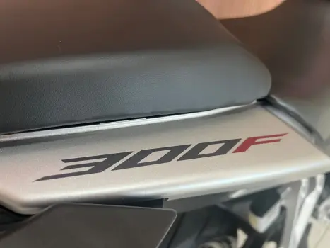 HONDA CB 300 F Twister FLEX ABS, Foto 9
