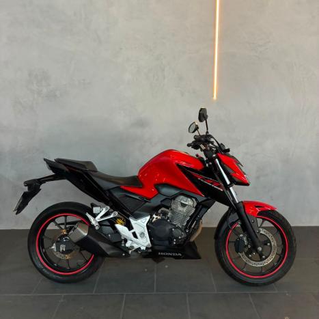 HONDA CB 300 F Twister FLEX ABS, Foto 1