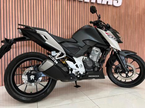 HONDA CB 300 F Twister FLEX CBS, Foto 9
