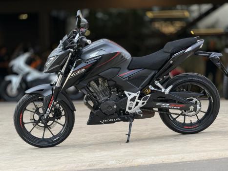 HONDA CB 300 F Twister FLEX CBS, Foto 2