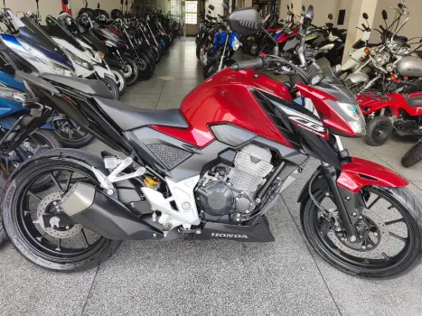 HONDA CB 300 F Twister FLEX ABS, Foto 1