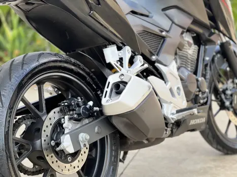 HONDA CB 300 F Twister FLEX CBS, Foto 12