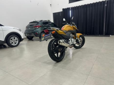 HONDA CB 300 R ESPECIAL EDITION, Foto 2 HONDA CB 300 R ESPECIAL EDITION, Foto 2