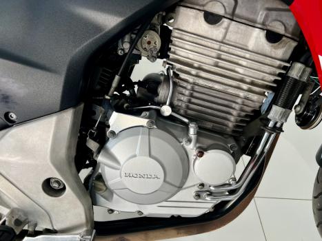 HONDA CB 300 R ESPECIAL EDITION, Foto 3