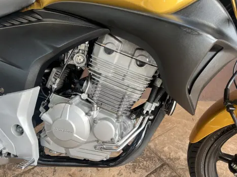 HONDA CB 300 R STD, Foto 9