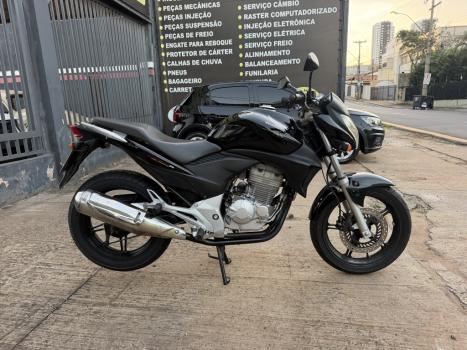 HONDA CB 300 R STD, Foto 2