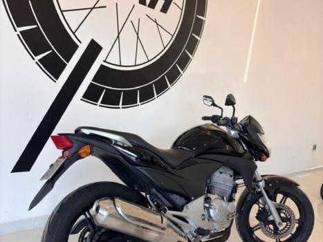 HONDA CB 300 R STD, Foto 4