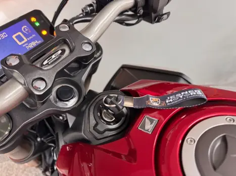 HONDA CB 650 R ABS, Foto 4