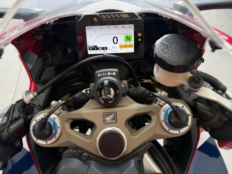HONDA CBR 1000 RR FIRE BLADE, Foto 3