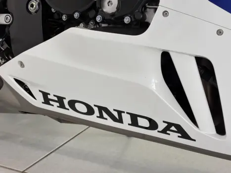HONDA CBR 1000 RR FIRE BLADE, Foto 4