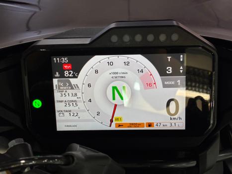 HONDA CBR 1000 RR FIRE BLADE, Foto 15