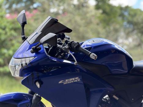 HONDA CBR 250 , Foto 2