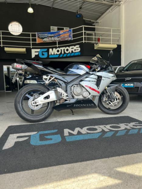 HONDA CBR 600 RR , Foto 2 HONDA CBR 600 RR , Foto 2