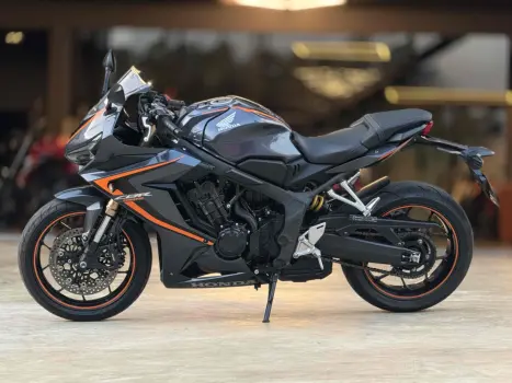 HONDA CBR 650 R ABS, Foto 4