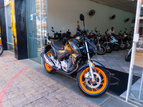HONDA CBX Twister 250 , Foto 1