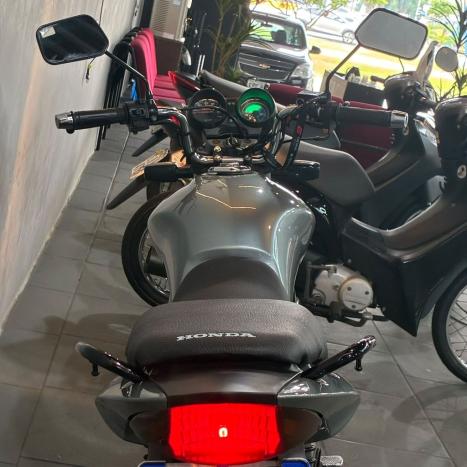 HONDA CG 150 FAN ESI, Foto 2
