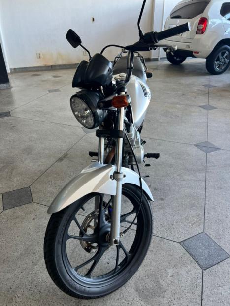 HONDA CG 150 TITAN ES, Foto 3