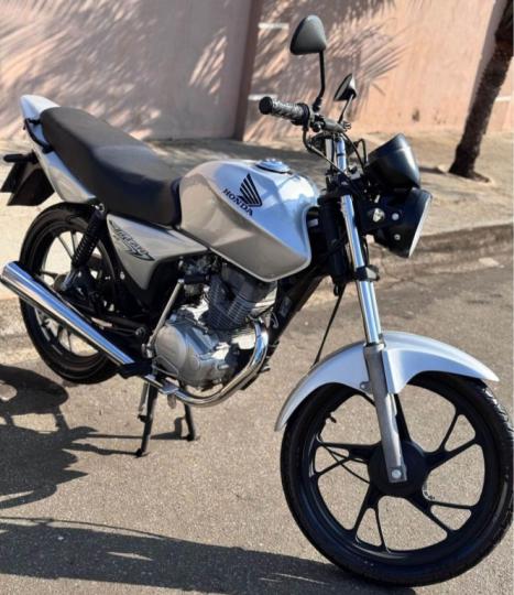 HONDA CG 150 TITAN KS, Foto 2