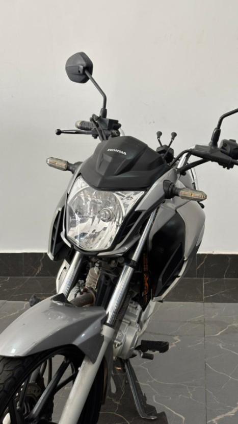 HONDA CG 160 FAN, Foto 2