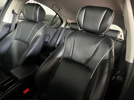 HONDA City Hatch 1.5 16V 4P FLEX TOURING AUTOM�TICO CVT, Foto 14
