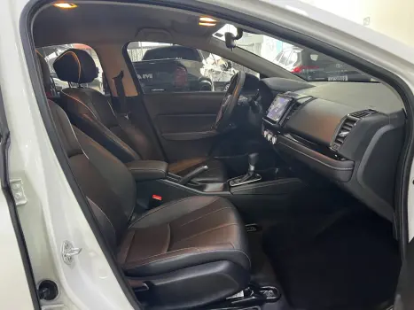 HONDA City Hatch 1.5 16V 4P FLEX TOURING AUTOM�TICO CVT, Foto 11
