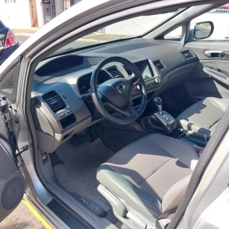 HONDA Civic 1.8 16V 4P FLEX LXS AUTOMÁTICO, Foto 2 HONDA Civic 1.8 16V 4P FLEX LXS AUTOMÁTICO, Foto 2