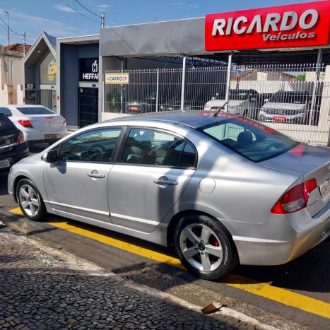 HONDA Civic 1.8 16V 4P FLEX LXS AUTOMÁTICO, Foto 6 HONDA Civic 1.8 16V 4P FLEX LXS AUTOMÁTICO, Foto 6