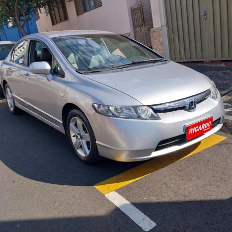 HONDA Civic 1.8 16V 4P FLEX LXS AUTOMÁTICO, Foto 7 HONDA Civic 1.8 16V 4P FLEX LXS AUTOMÁTICO, Foto 7