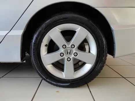 HONDA Civic 1.8 16V 4P FLEX LXS, Foto 17