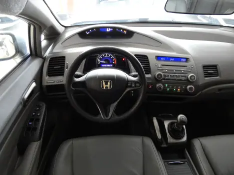 HONDA Civic 1.8 16V 4P FLEX LXS, Foto 18