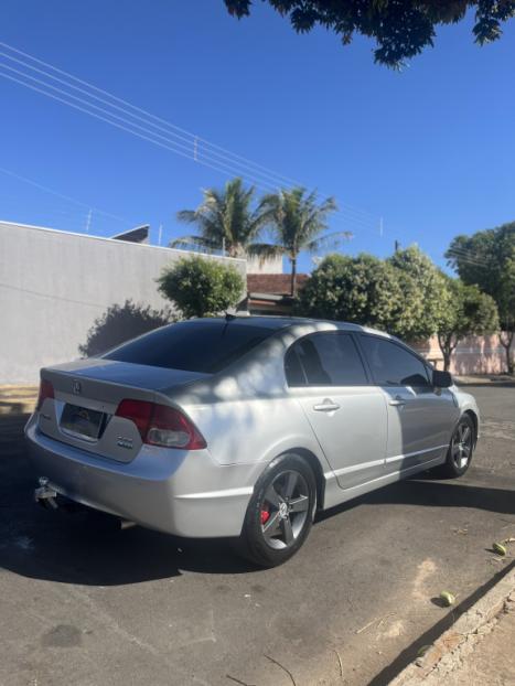 HONDA Civic 1.8 16V 4P LXS AUTOMÁTICO, Foto 5 HONDA Civic 1.8 16V 4P LXS AUTOMÁTICO, Foto 5