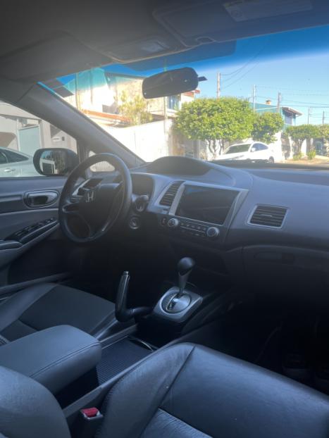 HONDA Civic 1.8 16V 4P LXS AUTOMÁTICO, Foto 8 HONDA Civic 1.8 16V 4P LXS AUTOMÁTICO, Foto 8