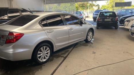 HONDA Civic 1.8 16V 4P LXS AUTOMÁTICO, Foto 4 HONDA Civic 1.8 16V 4P LXS AUTOMÁTICO, Foto 4