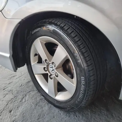 HONDA Civic 1.8 16V 4P FLEX LXS, Foto 4