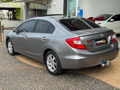 HONDA Civic 1.8 16V 4P FLEX LXS AUTOM�TICO, Foto 15