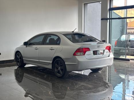 HONDA Civic 1.8 16V 4P FLEX LXS AUTOM�TICO, Foto 5