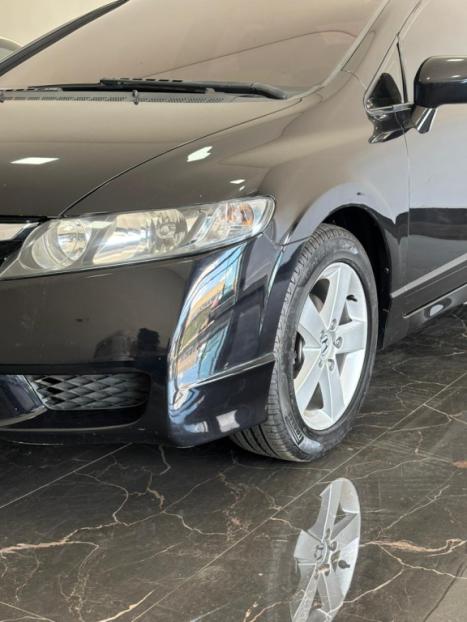 HONDA Civic 1.8 16V 4P FLEX LXS AUTOM�TICO, Foto 2